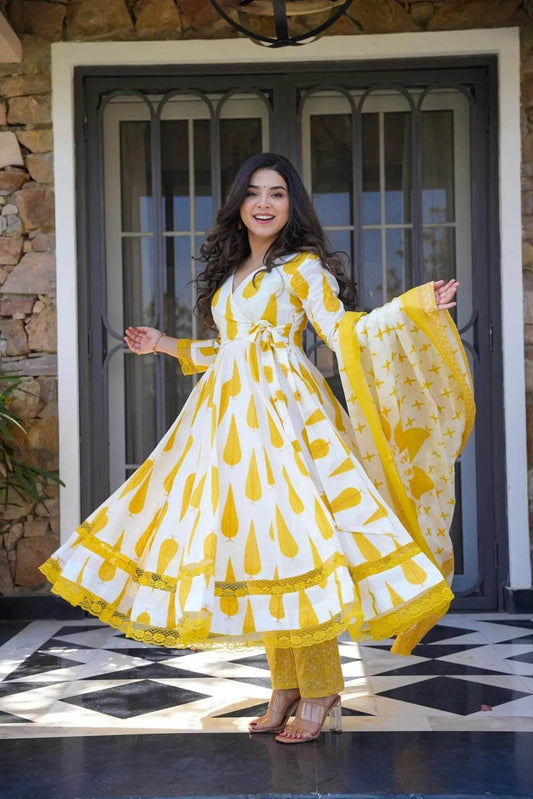 The sunflower set: Beautiful flared cotton anarkali suit (set of 3)